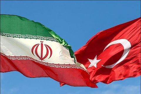 مشکل کامیون های ایرانی در مرزهای ترکیه حل شد مشکل کامیون های ایرانی در مرزهای ترکیه حل شد