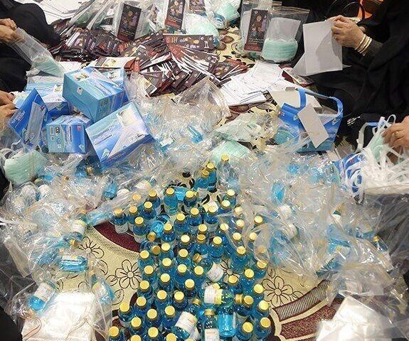 خبرنگاران یک هزار و 900 بسته بهداشتی به کارکنان بهداشت و درمان خبرنگاران یک هزار و 900 بسته بهداشتی به کارکنان بهداشت و درمان شاهرود اهدا شد