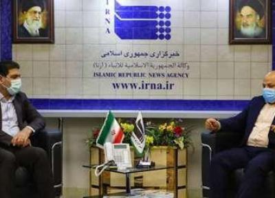 خبرنگاران رئیس جمعیت هلال احمر از خبرنگاران بازدید کرد