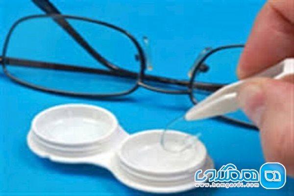 استفاده از عینک بجای لنز تماسی در شرایط شیوع بیماری کووید استفاده از عینک بجای لنز تماسی در شرایط شیوع بیماری کووید 19